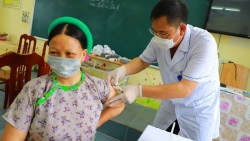 Chiến lược 'phủ sóng' vaccine Covid-19 mang thương hiệu thần tốc của Quảng Ninh
