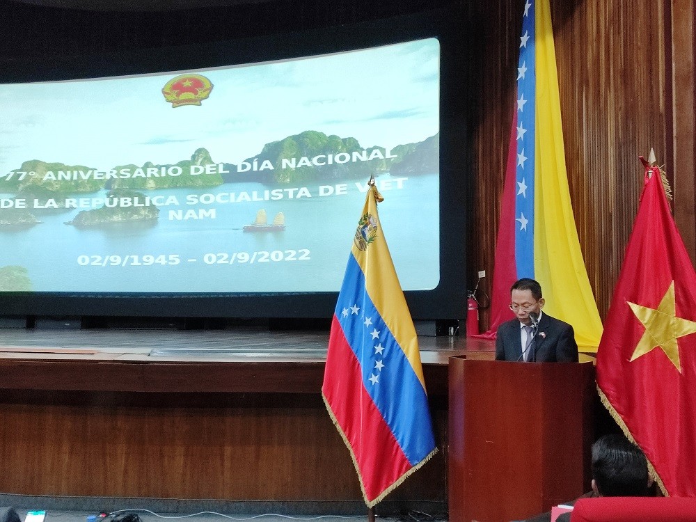 biểu diễn nghệ thuật kỷ niệm 77 năm Quốc khánh Việt Nam tại Venezuela