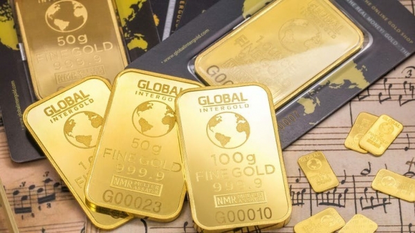 Giá vàng hôm nay 24/9: Giá vàng giảm sâu, 'bão tố' bủa vây thị trường vì kinh tế Mỹ, giờ không phải lúc bán vàng