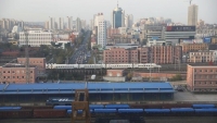 Hơn 10 toa chở hàng từ Trung Quốc tới Triều Tiên, vận tải đường sắt khôi phục sau 5 tháng tạm dừng