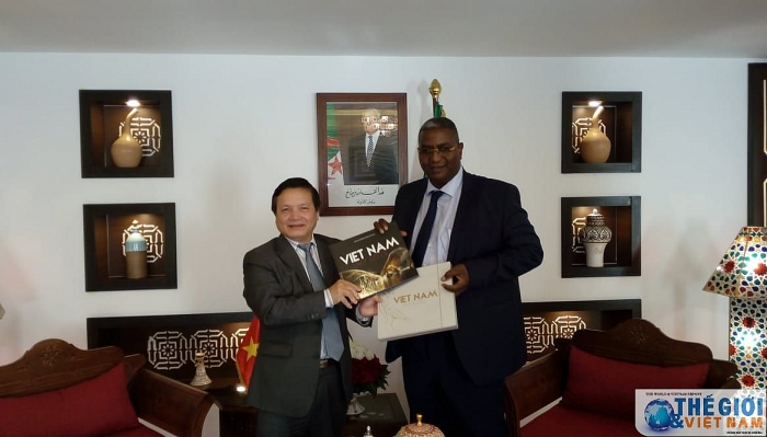 thuc day hop tac linh vuc du lich va nghe thu cong viet nam algeria