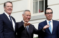 my trung cang thang chau au va nga co the tro thanh khan gia cua cuoc choi