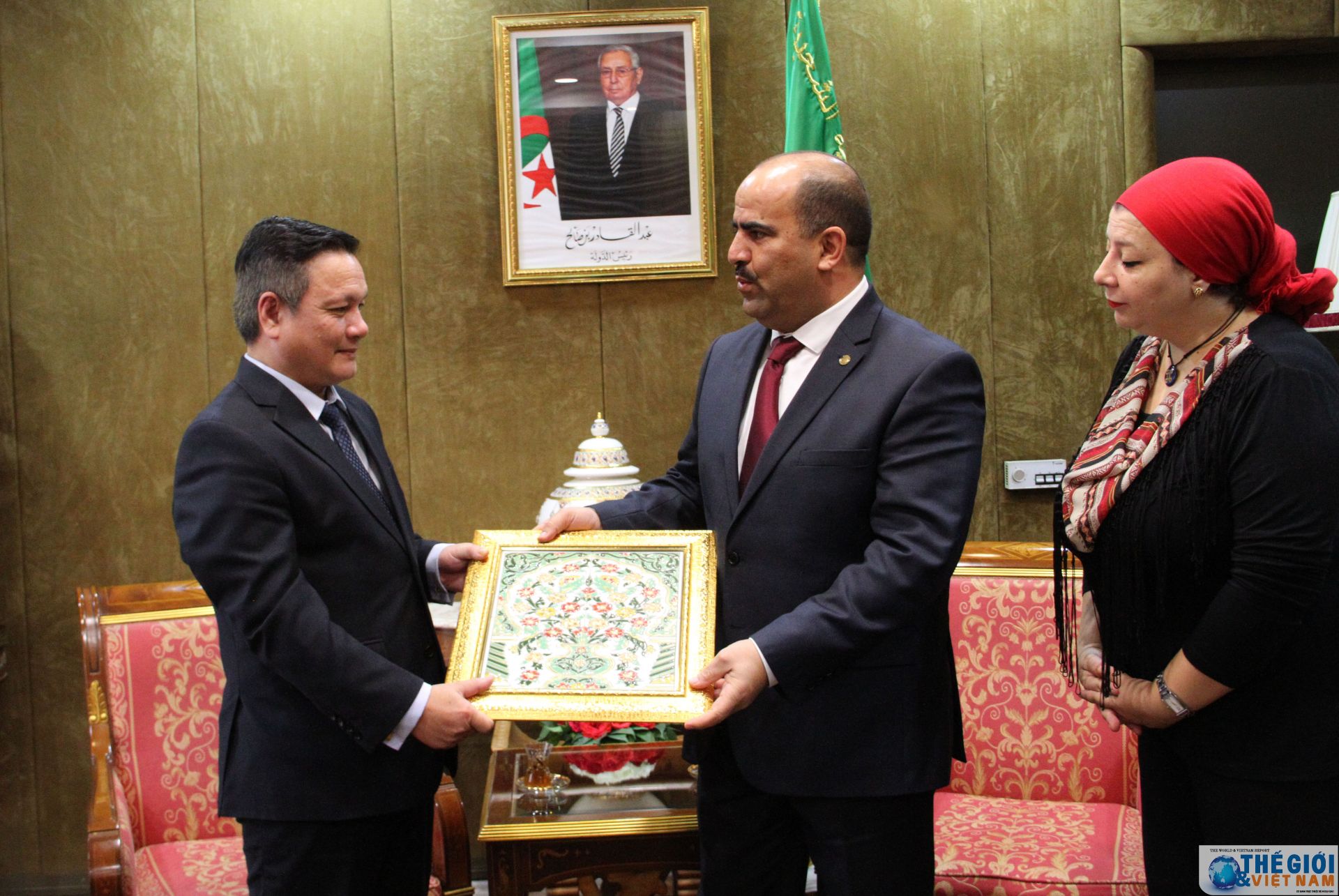 dai su pham quoc tru chao tu biet chu tich quoc hoi algeria