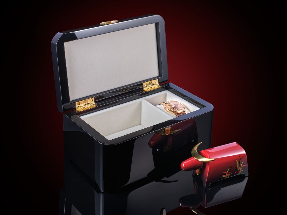 Hanoia trở thành thương hiệu thủ công Việt đầu tiên tham gia thiết kế mặt đồng hồ Thụy Sỹ cao cấp