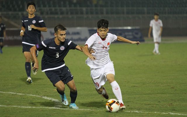 neu khong thay doi loi choi roi rac u19 viet nam se thua dam u19 nhat ban