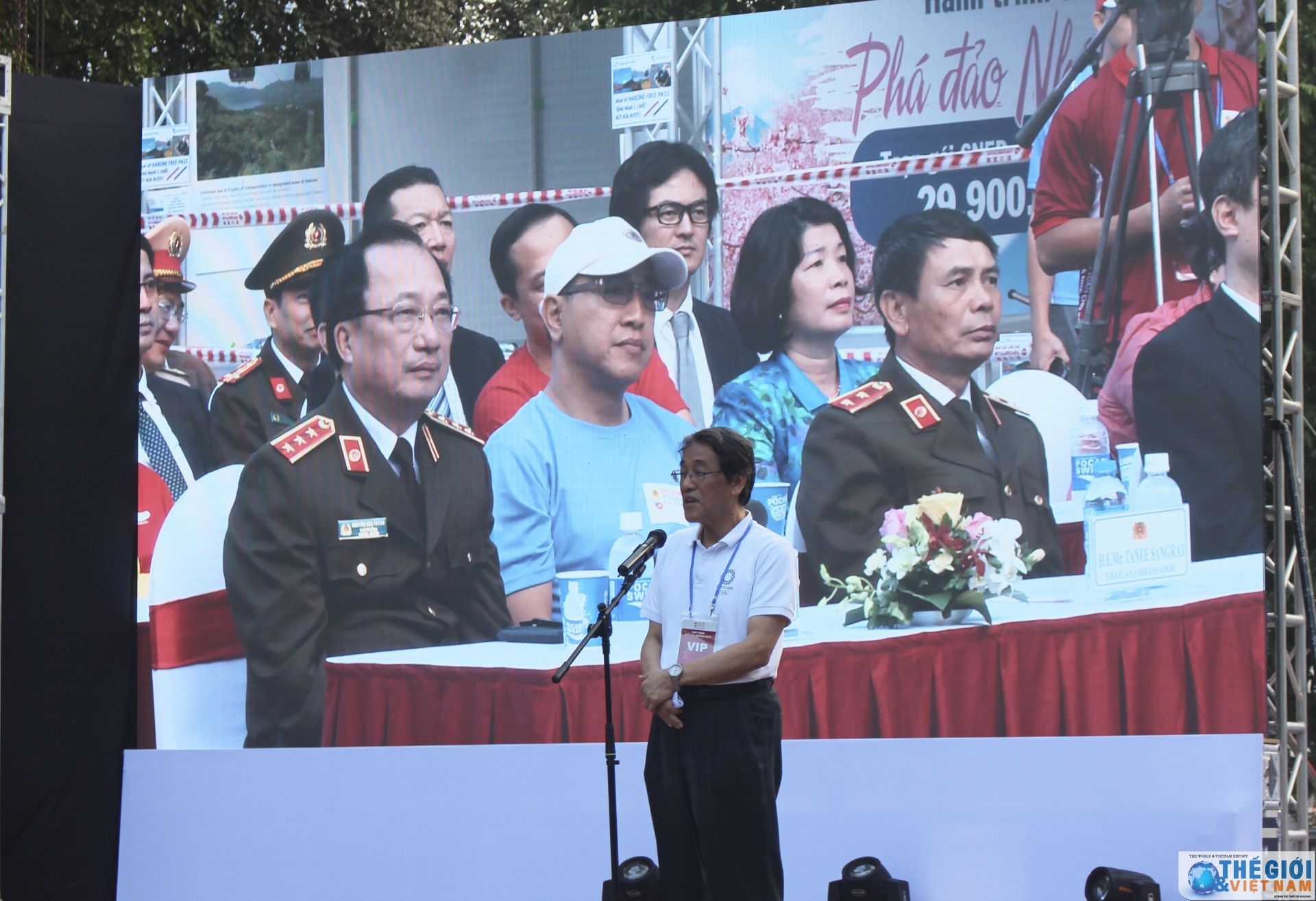 hon 1000 van dong vien tham gia giai chay kizuna ekiden 2019