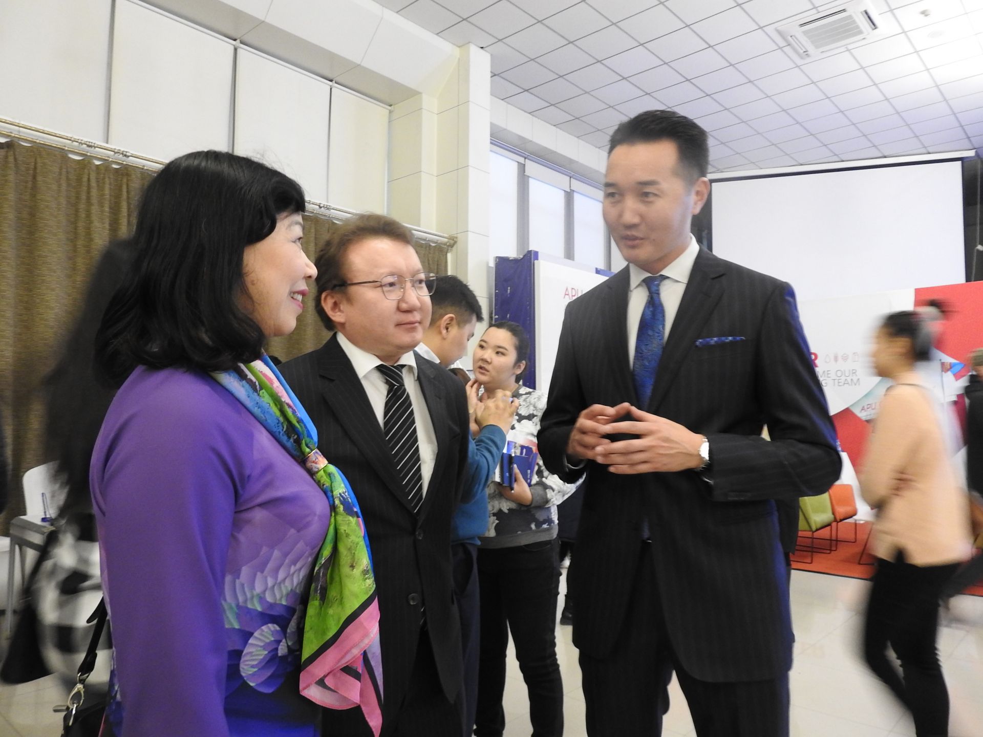 doanh nghiep mong co uu tien tuyen nhan vien da tung du hoc tai viet nam