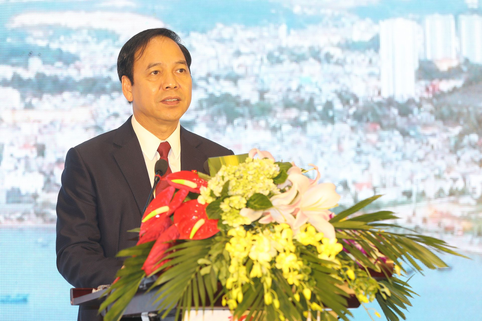 quang ninh xan tay xay dung chinh quyen dien tu