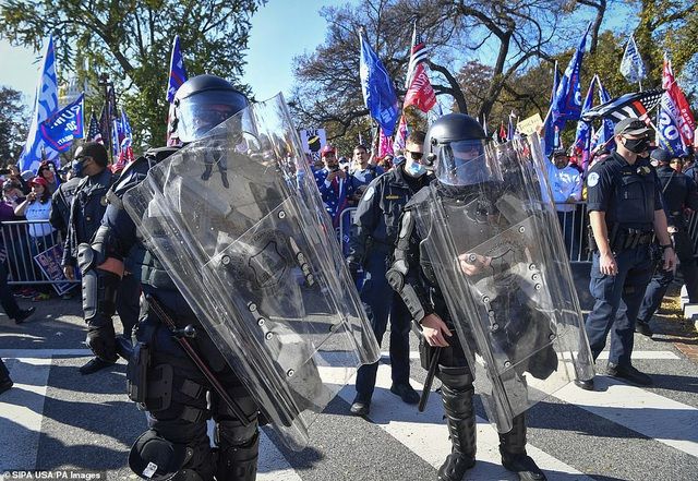 Bầu cử Mỹ 2020: 'Biển người' ủng hộ ông Trump tham gia cuộc tuần hành lớn nhất lịch sử tại thủ đô Washington