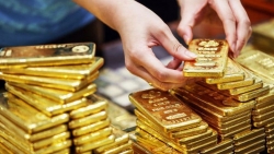 Giá vàng hôm nay 17/11: Trụ vững trước áp lực bán tháo, giá vàng vẫn 'rộng cửa' tăng?