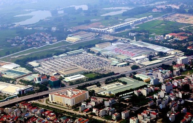 Chuyên gia Nga: Việt Nam trở thành 'miền đất hứa' thu hút các nhà đầu tư nước ngoài Chuyên gia Nga: Việt Nam trở thành 'miền đất hứa' thu hút các nhà đầu tư nước ngoài