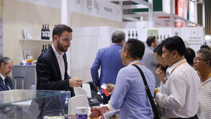 eurocham doanh nghiep chau au tai viet nam phuc hoi tich cuc trong thoi ky binh thuong moi