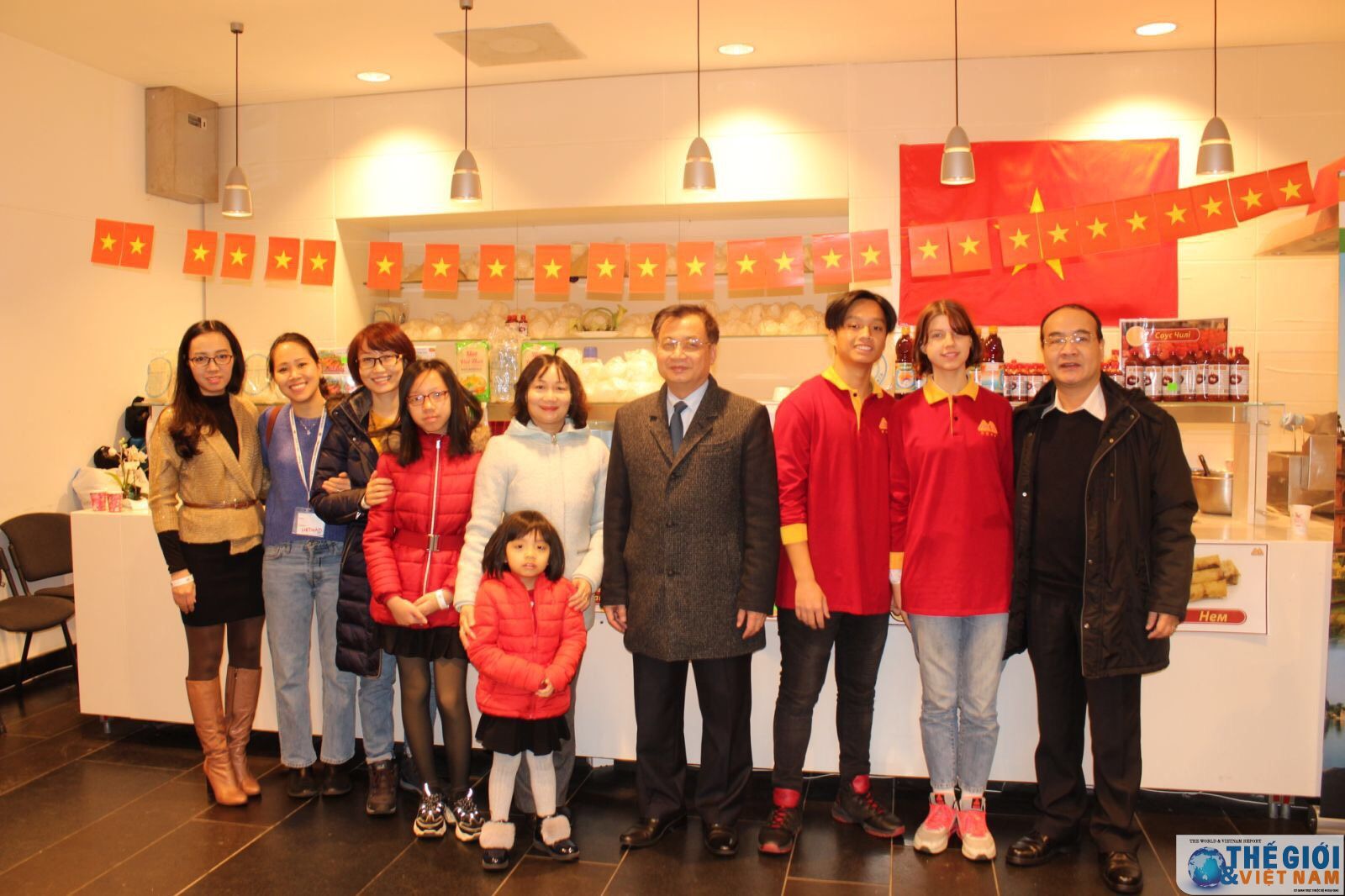 dai su nguyen anh tuan tham gia hoi cho tu thien lan thu 27 tai kiev ukraine