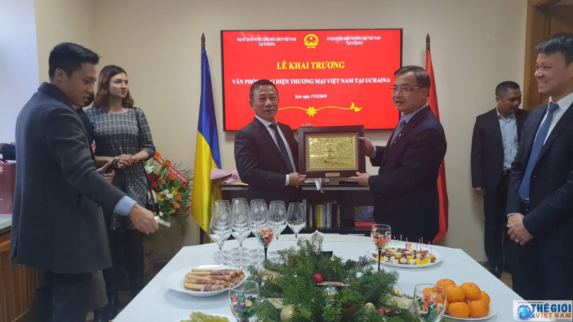khai truong van pho ng co quan da i die n thuong ma i vie t nam ta i ukraine
