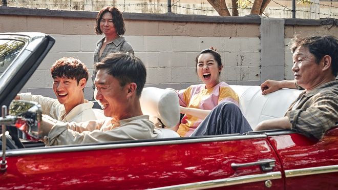 Top 10 phim điện ảnh Hàn Quốc 'ăn nên làm ra' trong năm 2020
