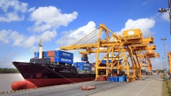 Xuất khẩu ngày 19-21/12: Hàng dệt may 'phăng phăng' vào EU, lần đầu tiên có nhóm hàng xuất nhập khẩu cán mốc 60 tỷ USD