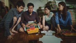 Ngành điện ảnh Hàn Quốc lao đao trước 'bão' Covid-19, số lượng khán giả đến rạp giảm 70%