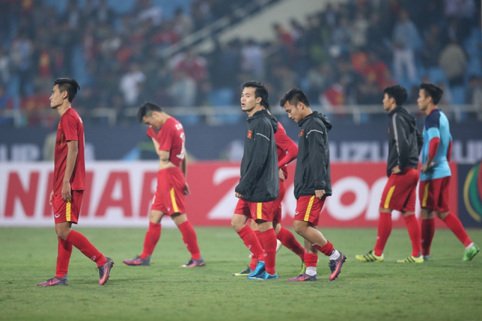 world cup 48 doi bong da viet nam van kho mo