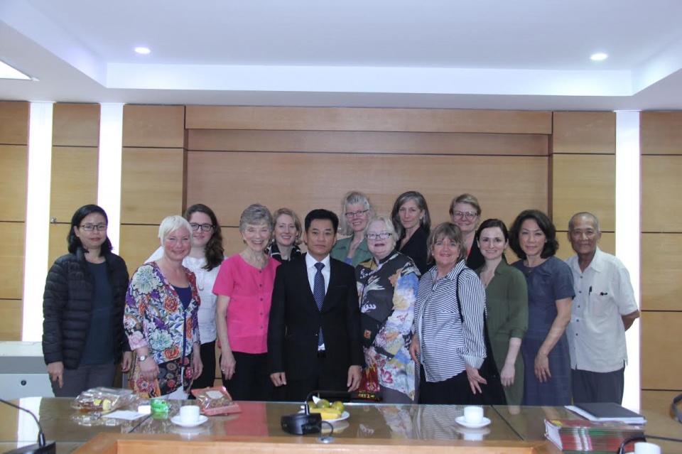 cay hoa binh tiep tuc gieo mam xanh