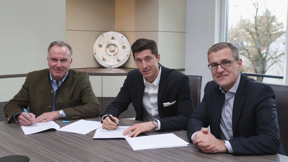 bayern munich chinh thuc chot tuong lai cua robert lewandowski