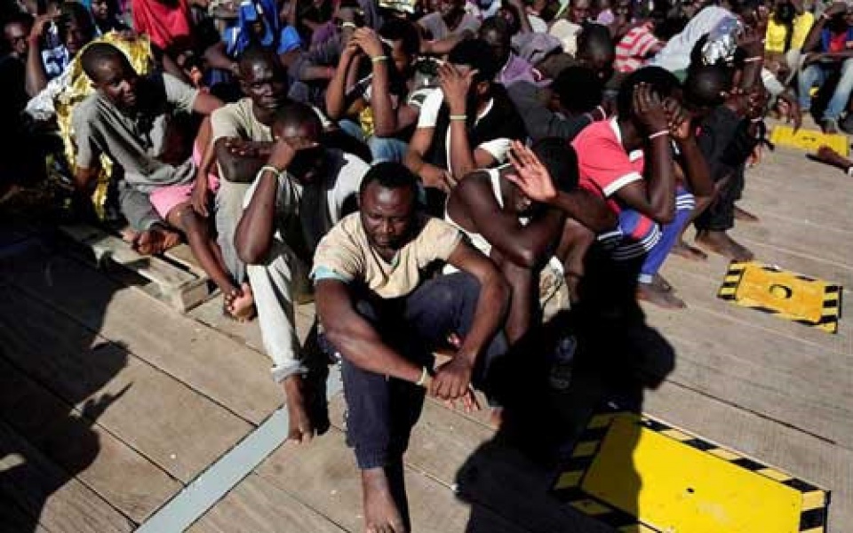 Kết án kẻ gây thảm họa chìm thuyền trên biển làm 675 người chết ket an ke gay tham hoa chim thuyen tren bien lam 675 nguoi chet