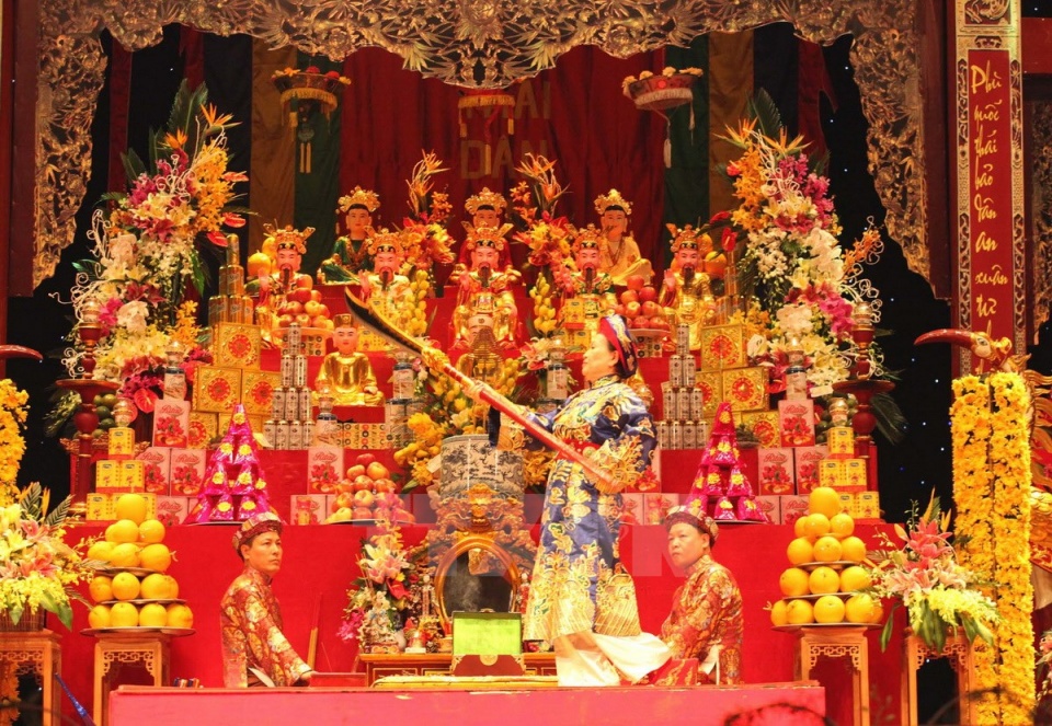 10 su kien doi ngoai noi bat 2016