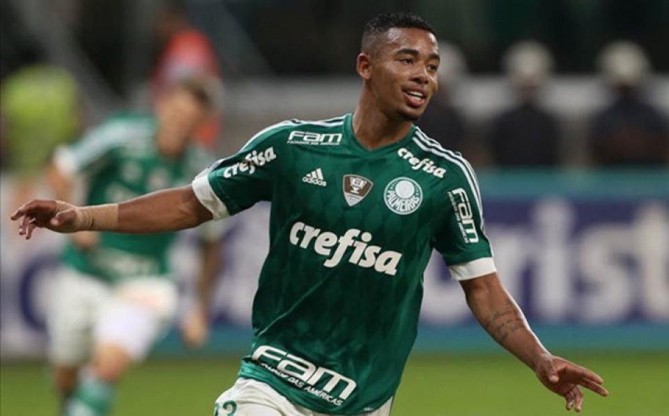 gabriel jesus tu cau be khu o chuot den ngoi sao tre cua man city