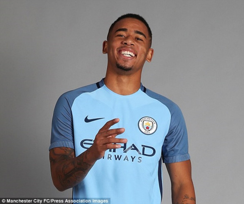 gabriel jesus tu cau be khu o chuot den ngoi sao tre cua man city