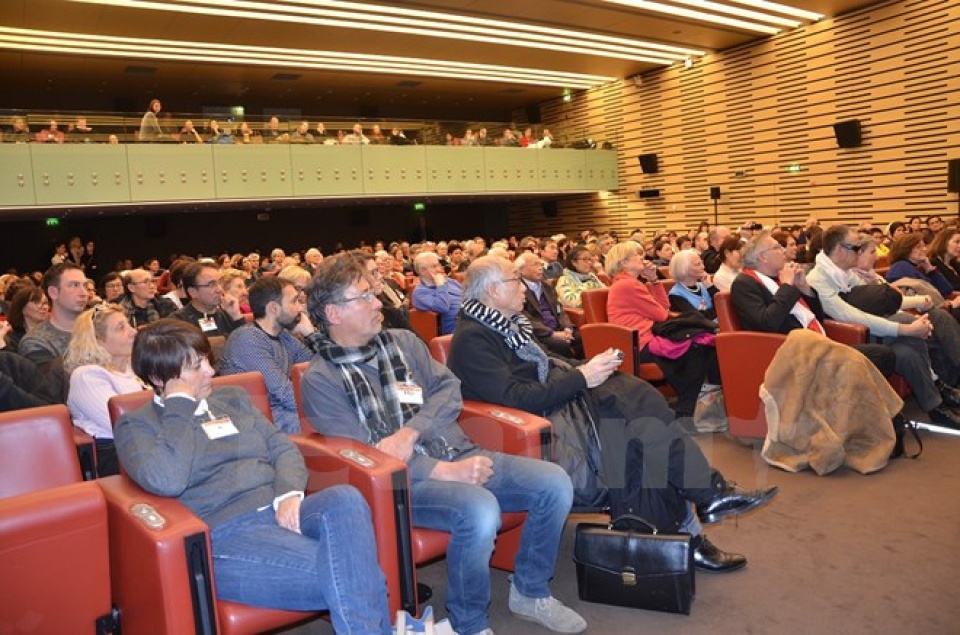 chieu phim ve linh tho viet nam tai tru so quoc hoi phap