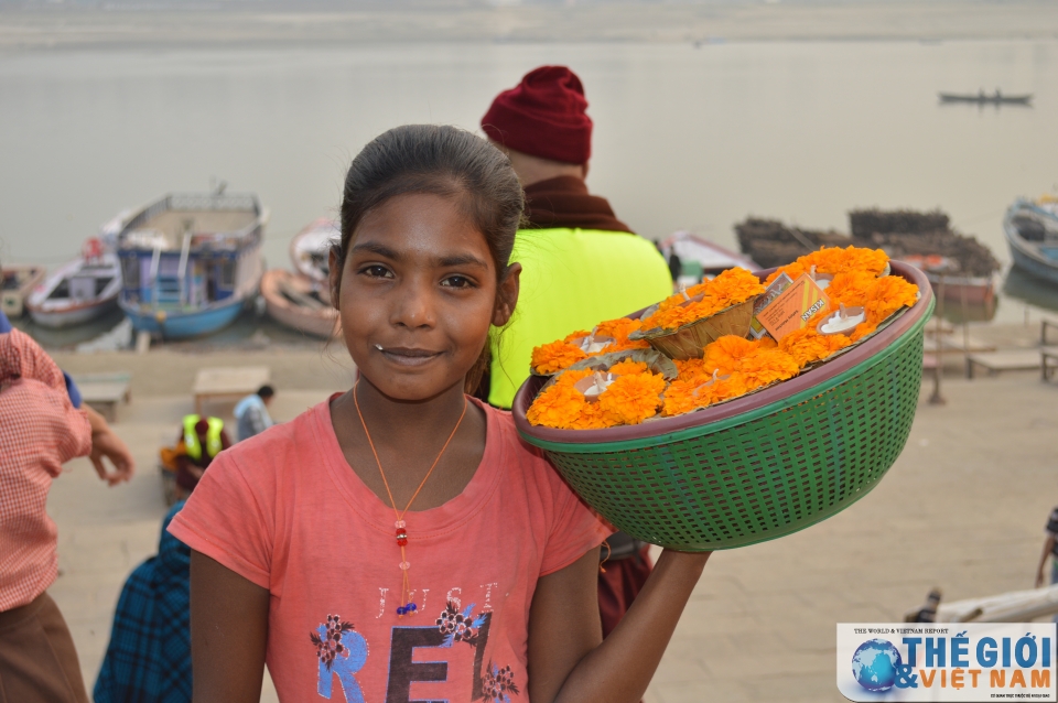 tham quan varanasi vung dat thanh linh thieng ben song hang