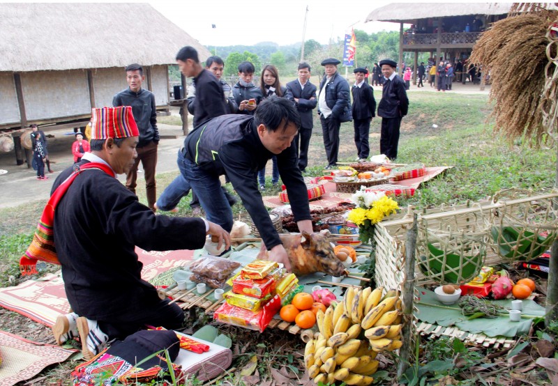 le cau an cua nguoi thai tai ngoi nha chung