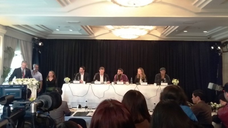 Gặp đoàn làm phim King Kong II tại Hà Nội gap doan lam phim king koong ii tai ha noi