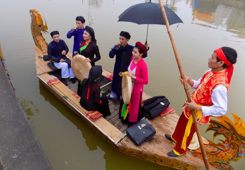 Quan Họ: Liệu có giữ được sự tôn vinh...? quan ho lieu co giu duoc su ton vinh