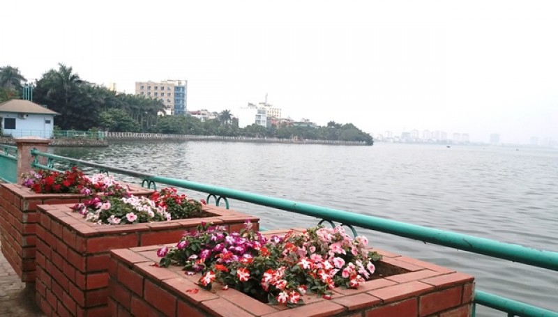 sa c xuan tren con duong lang man nhat thu do