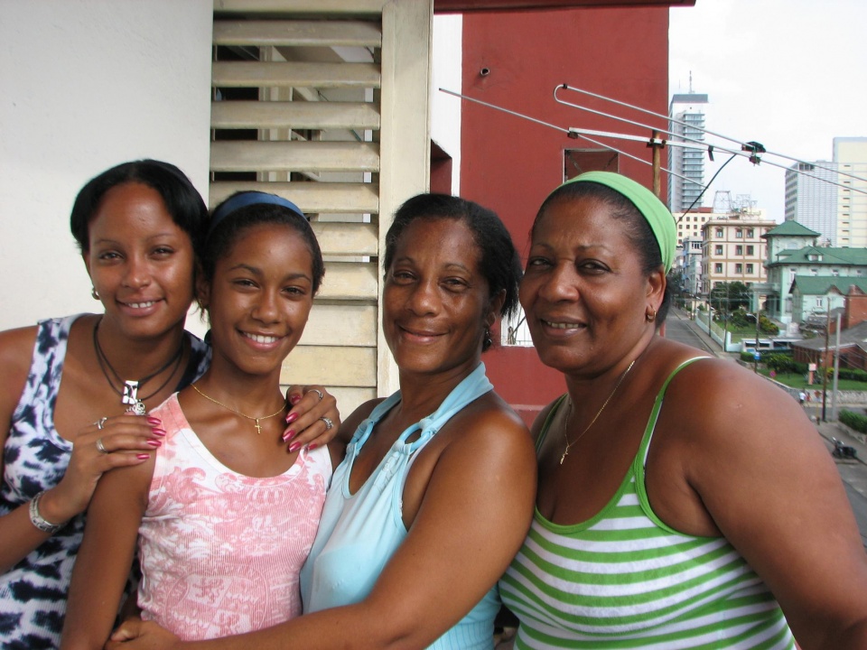 Bạn nghĩ gì về bản sắc dân tộc? ban nghi gi ve ban sac dan toc