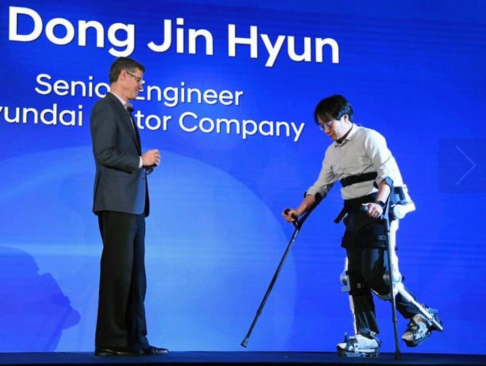 nguoi nhap cu lam cong viec gi o my