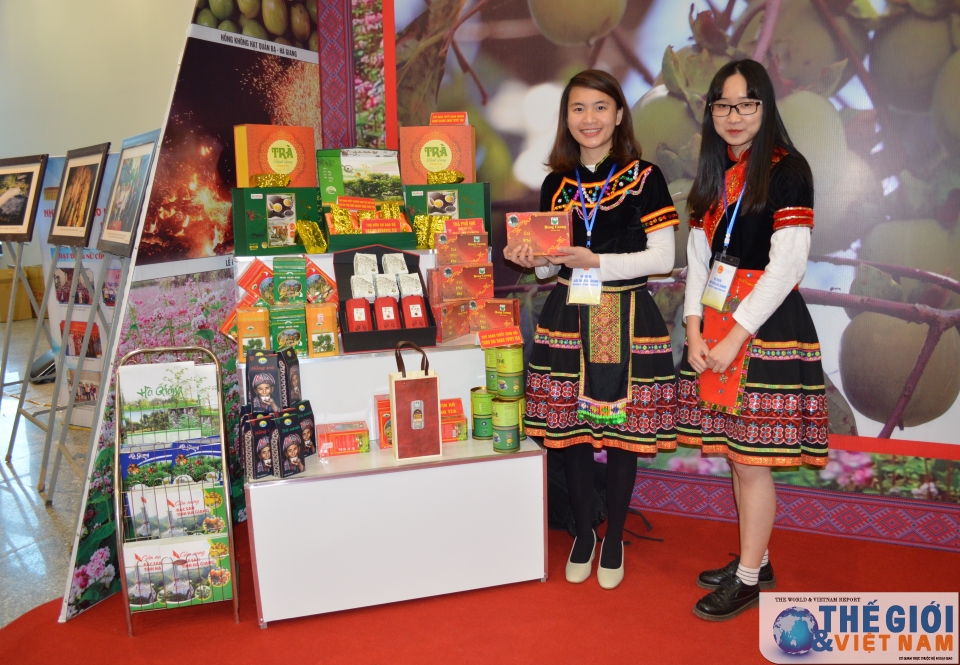 lang dong khong gian ha giang giua long ha noi