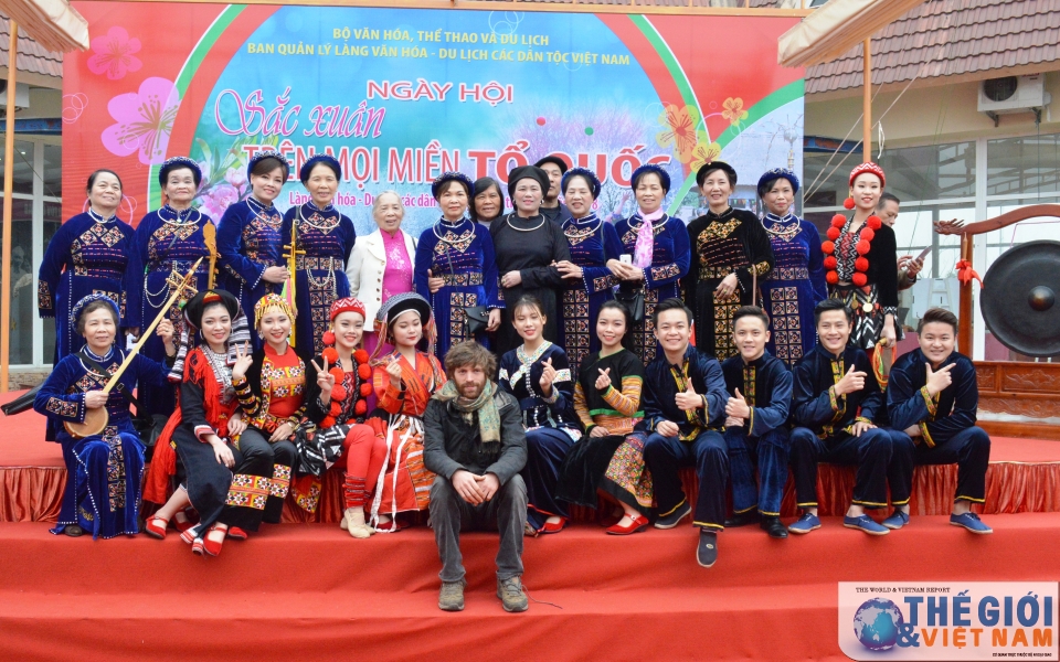 khai mac ngay hoi sac xuan tren moi mien to quoc 2018