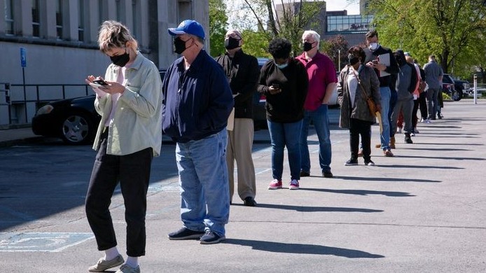 my bien the omicron hoan hanh doanh nghiep tu nhan cat giam 301000 viec lam trong thang 1