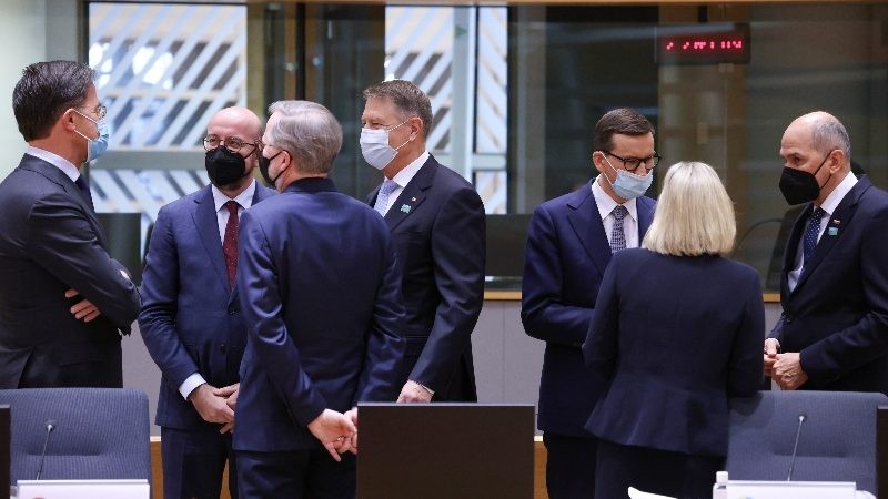 EU ra đòn trừng phạt cụ thể đối với Nga. (Nguồn: Euractiv)
