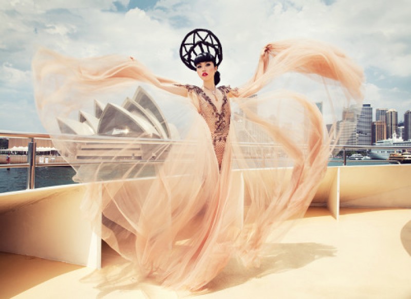 show thoi trang an tuong tren boong tau