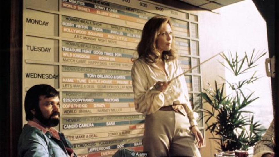 network vien canh cua truyen hinh hien dai