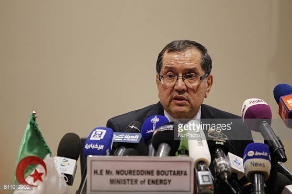 algeria tuan thu cam ket giam san luong dau mo