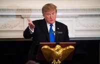 tong thong trump va cuoc chien dau tuong