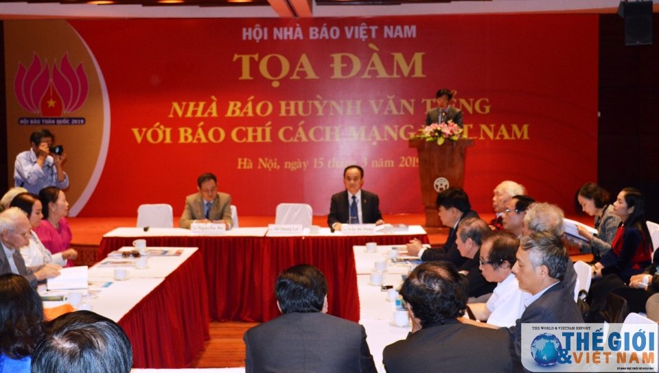 khoanh khac dang nho cua ngay dau hoi bao toan quoc