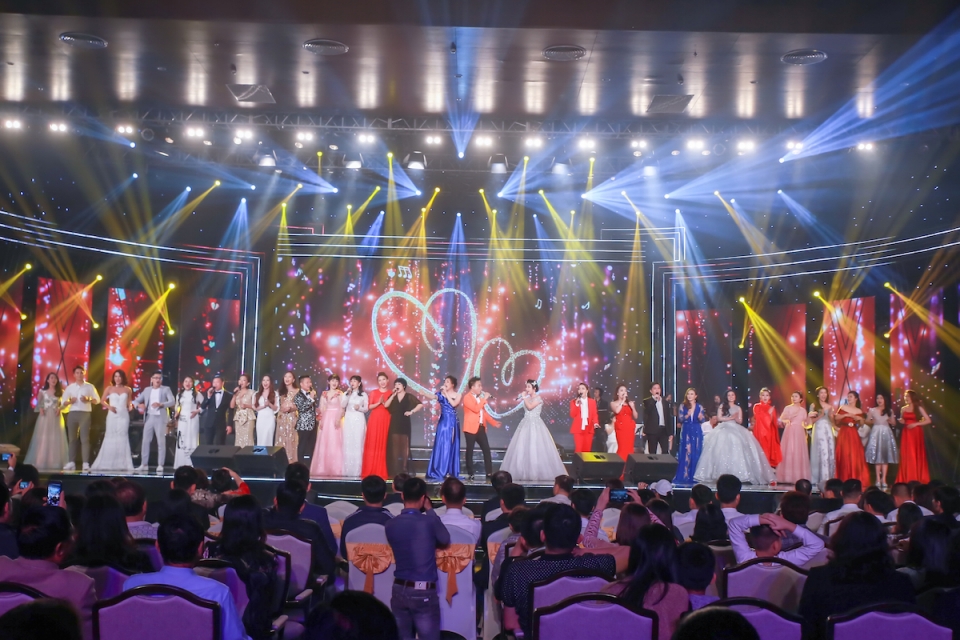 Âm vang Sao mai - Những người con đất mỏ am vang sao mai nhung nguoi con dat mo