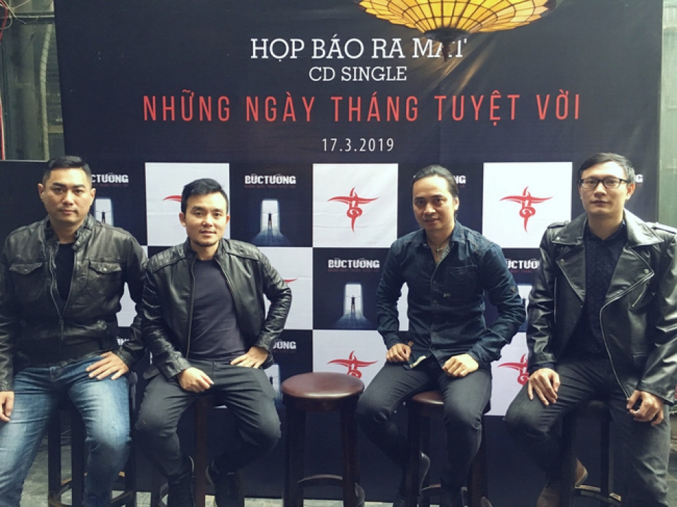 Phát hành MV ‘Những ngày tháng tuyệt vời’ của Bức Tường phat hanh mv nhung ngay thang tuyet voi cua buc tuong