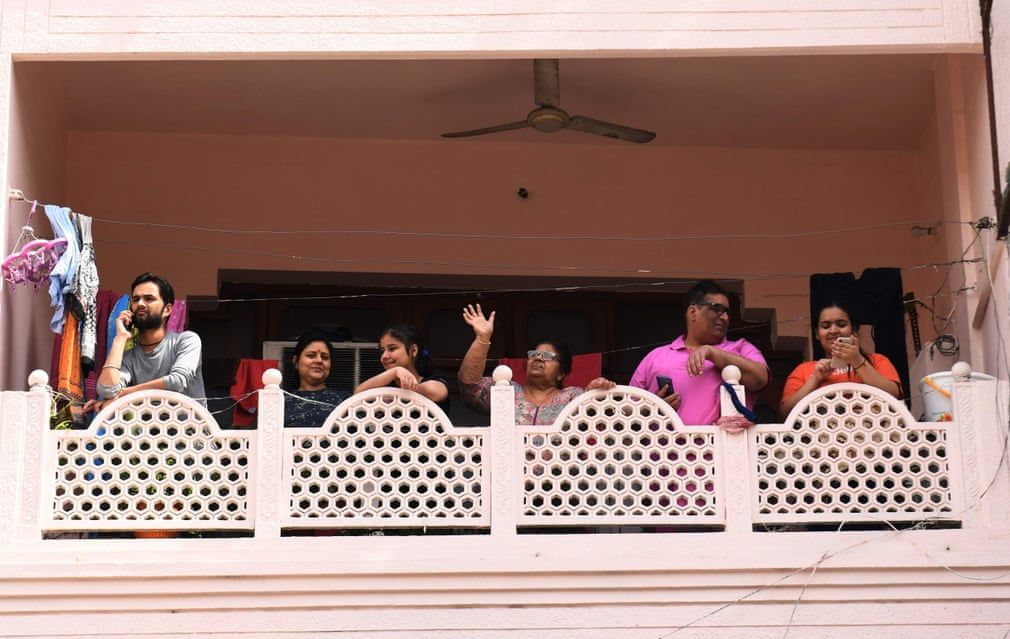 dai dich covid 19 an do da thuc thi lenh phong toa voi 13 ty dan nhu the nao