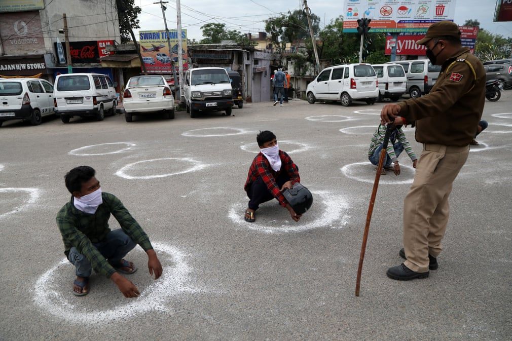 dai dich covid 19 an do da thuc thi lenh phong toa voi 13 ty dan nhu the nao