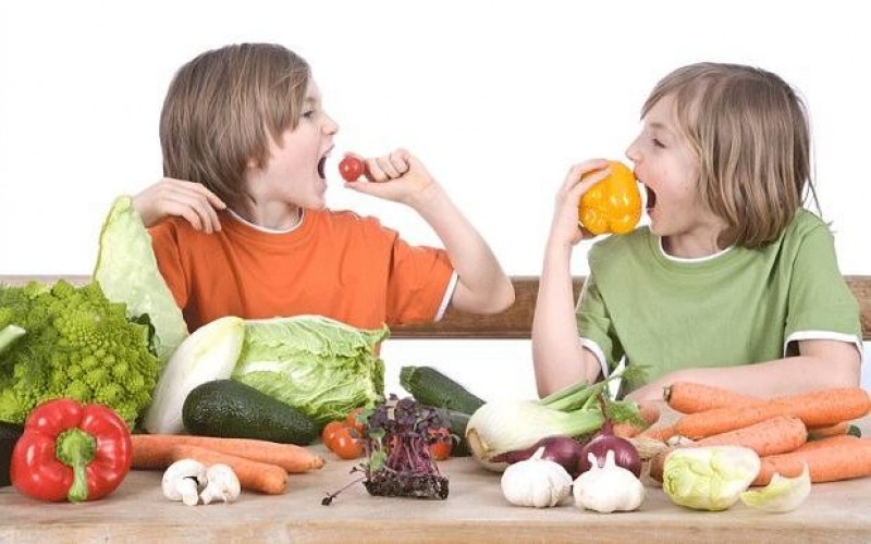 mat trai cua che do an chay truong